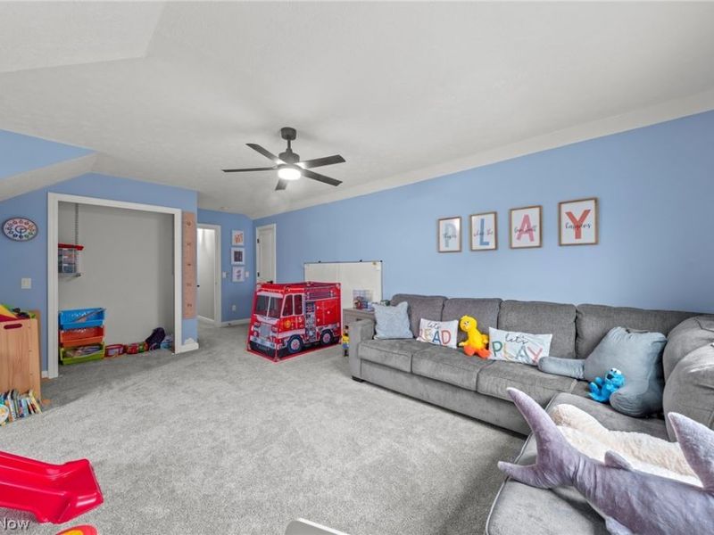 107 Keswick Court, Amherst, OH 44001 Photo 15