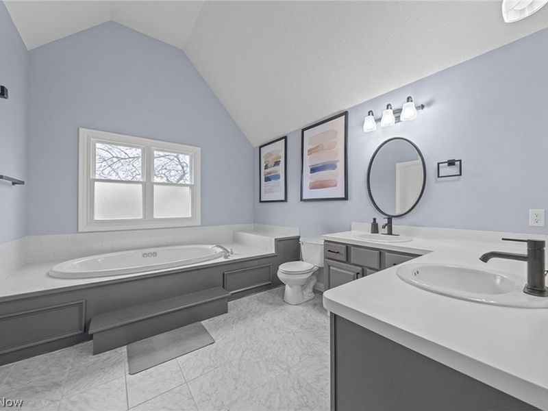 107 Keswick Court, Amherst, OH 44001 Photo 21