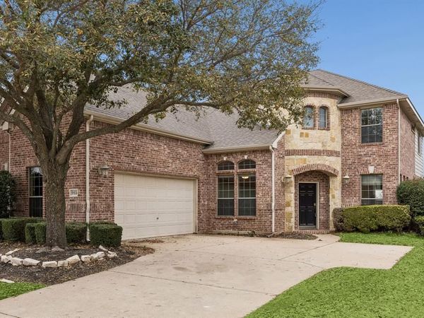 915 Fieldstone Drive, Cedar Hill, TX 75104