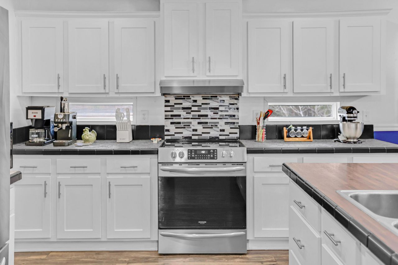 1293 Long Acre Drive Photo 14