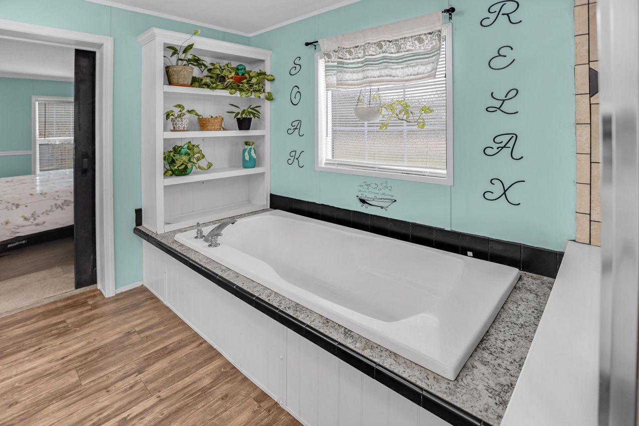 1293 Long Acre Drive Photo 22