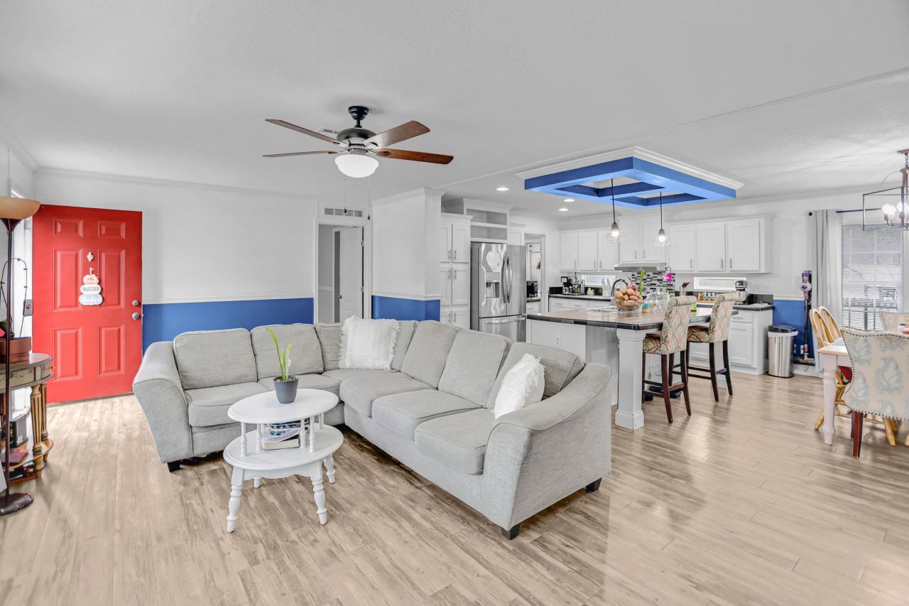 1293 Long Acre Drive Photo 7