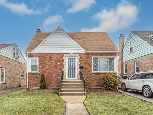 343 Frederick Avenue , Bellwood, IL 60104