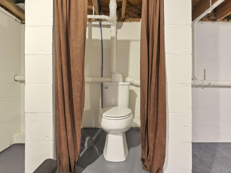 567 Franklin Avenue , Heath, OH 43056 Photo 47