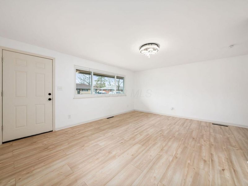 3457 Roswell Drive , Columbus, OH 43227 Photo 4