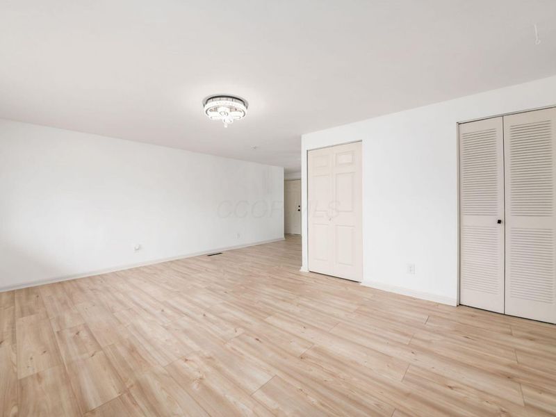 3457 Roswell Drive , Columbus, OH 43227 Photo 7