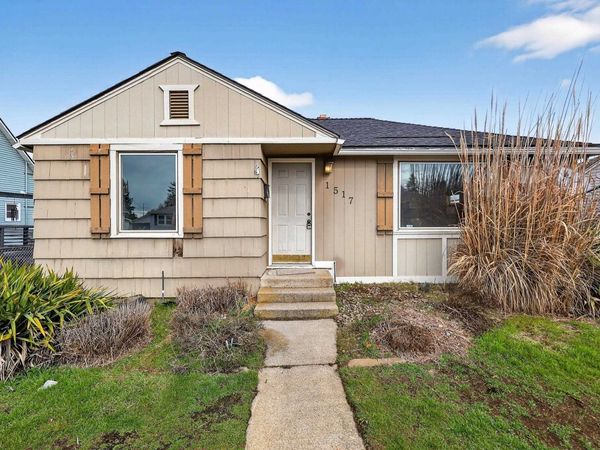 1517 E Sanson Ave, Spokane, WA 99207