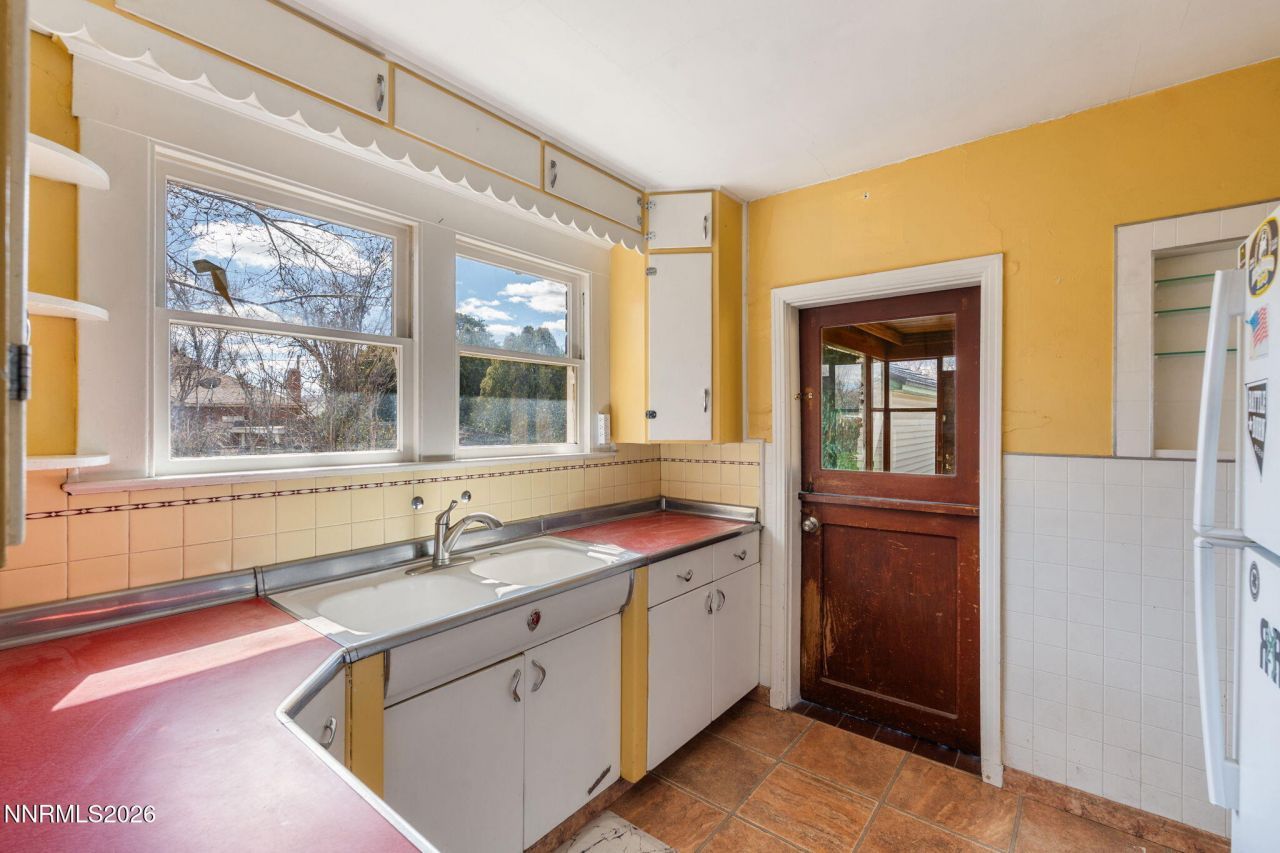 1025 Bell Street, Reno, NV 89503 Photo