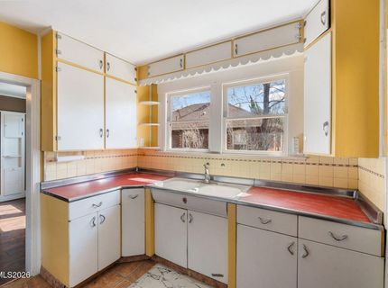 1025 Bell Street, Reno, NV 89503 Photo