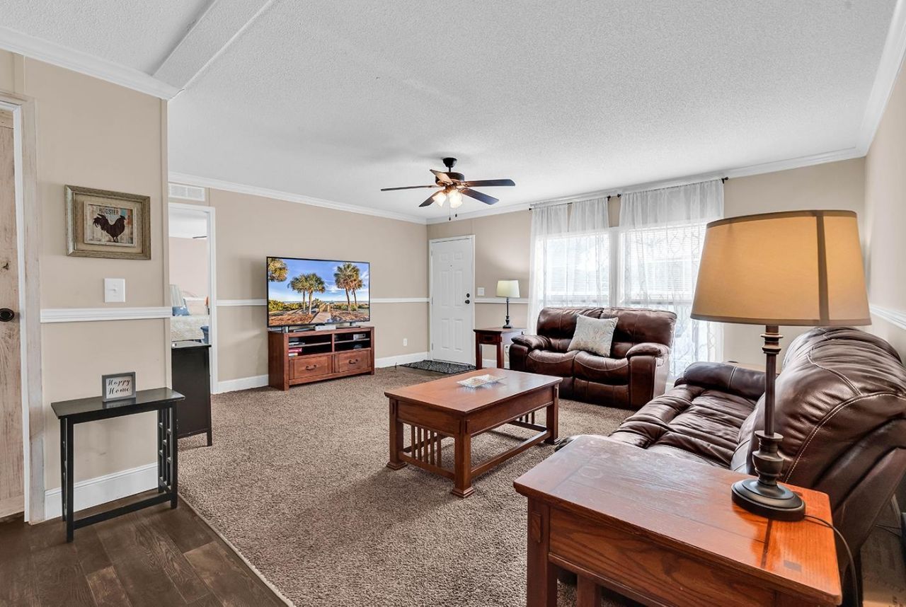 3090 Bay View Dr. Photo 17