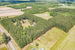 3090 Bay View Dr. photo 4