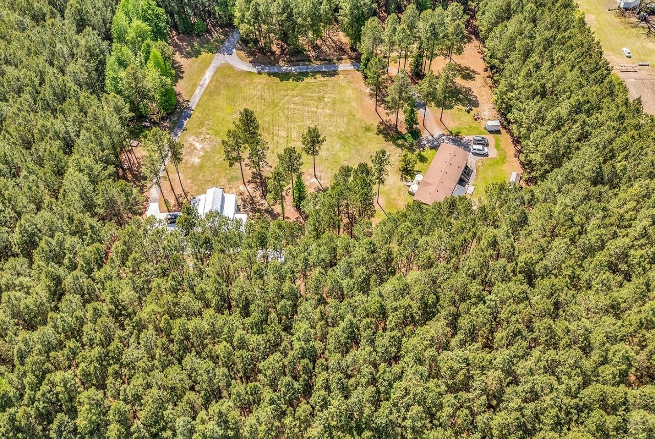 3090 Bay View Dr. Photo 39