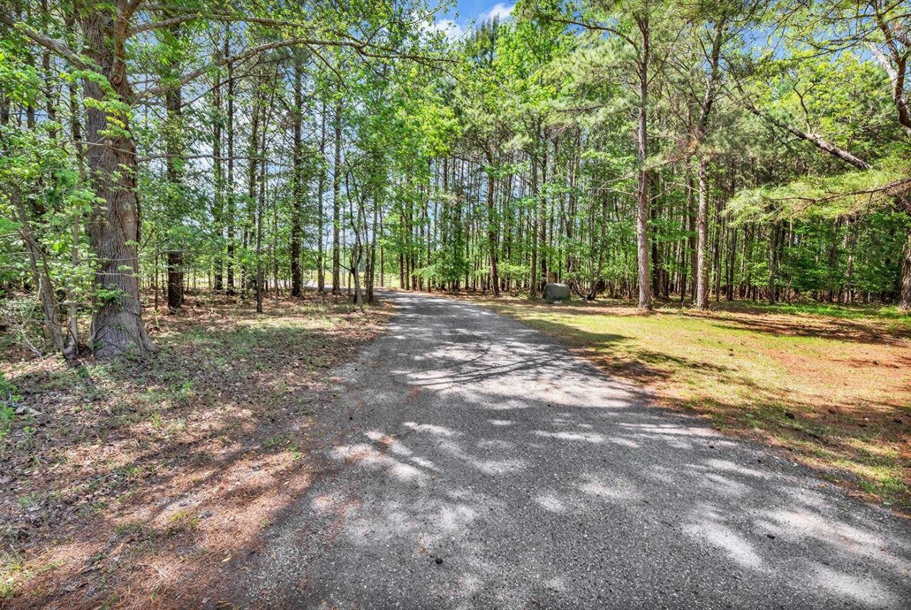 3090 Bay View Dr. Photo 40