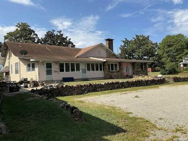 1711 CENTRAL Avenue, Hot Springs, AR 71901