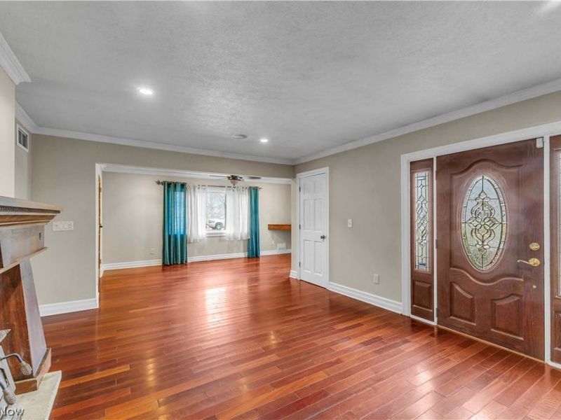 914 Garford Avenue, Elyria, OH 44035 Photo 3