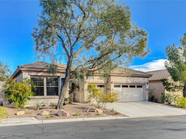 3290 Squire Street , Las Vegas, NV 89135