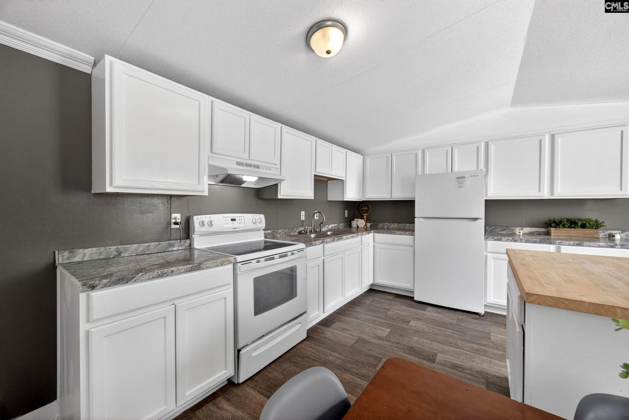 1445 Hidden Oaks Drive Photo 6