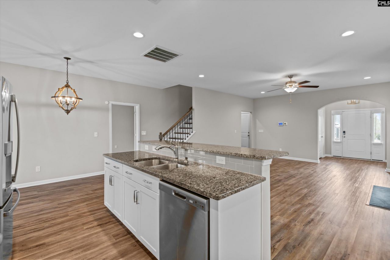 413 Durwin Way  Photo 12