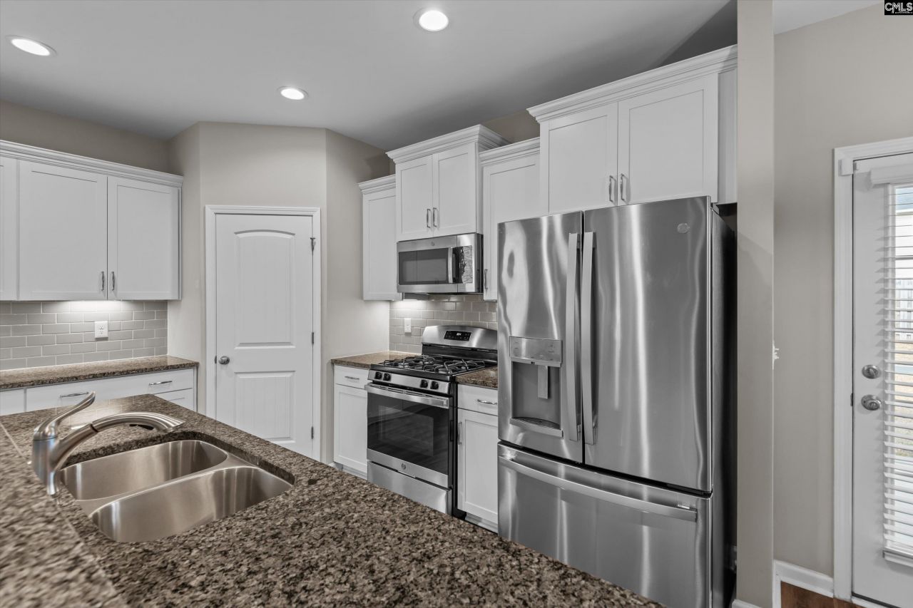 413 Durwin Way  Photo 14