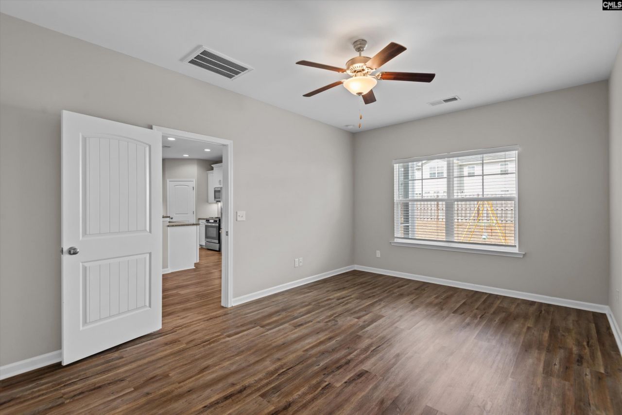 413 Durwin Way  Photo 17