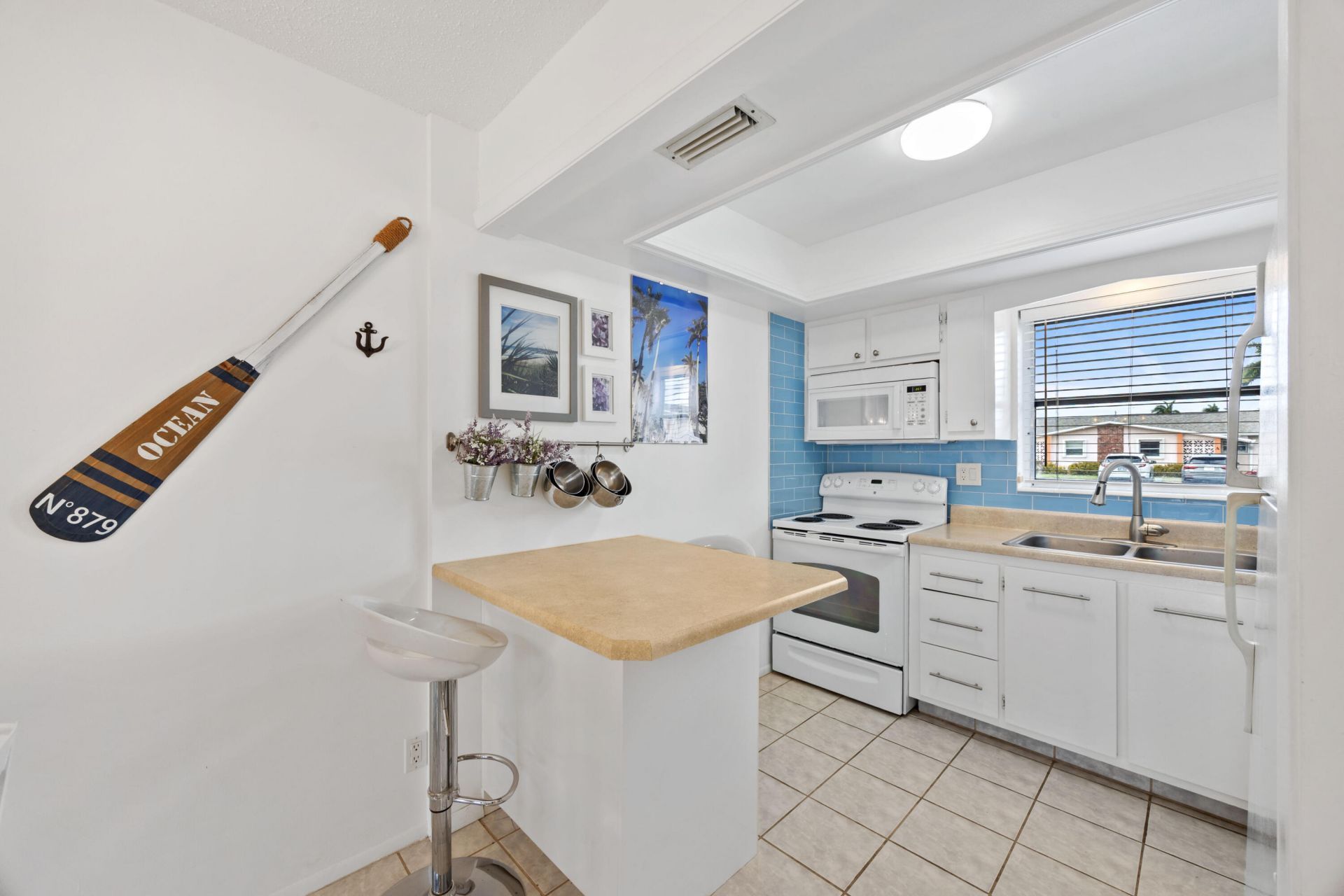 2735 Dudley Drive E, Unit C, West Palm Beach, FL 33415 Photo
