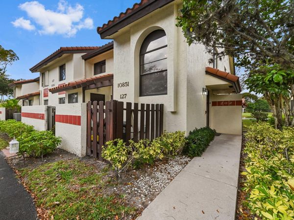 10851 Palm Lake Avenue, Unit 202, Boynton Beach, FL 33437