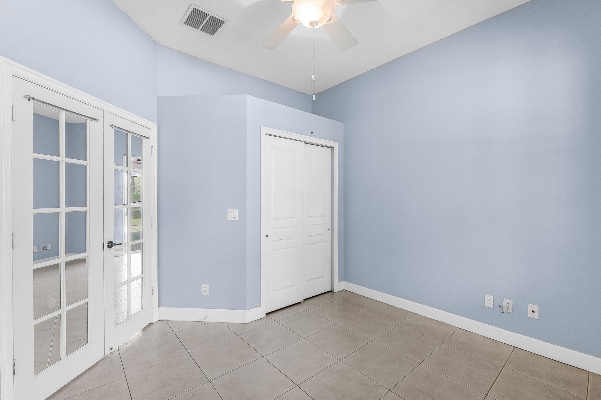 615 NE Canoe Park Circle, Port Saint Lucie, FL 34983 Photo