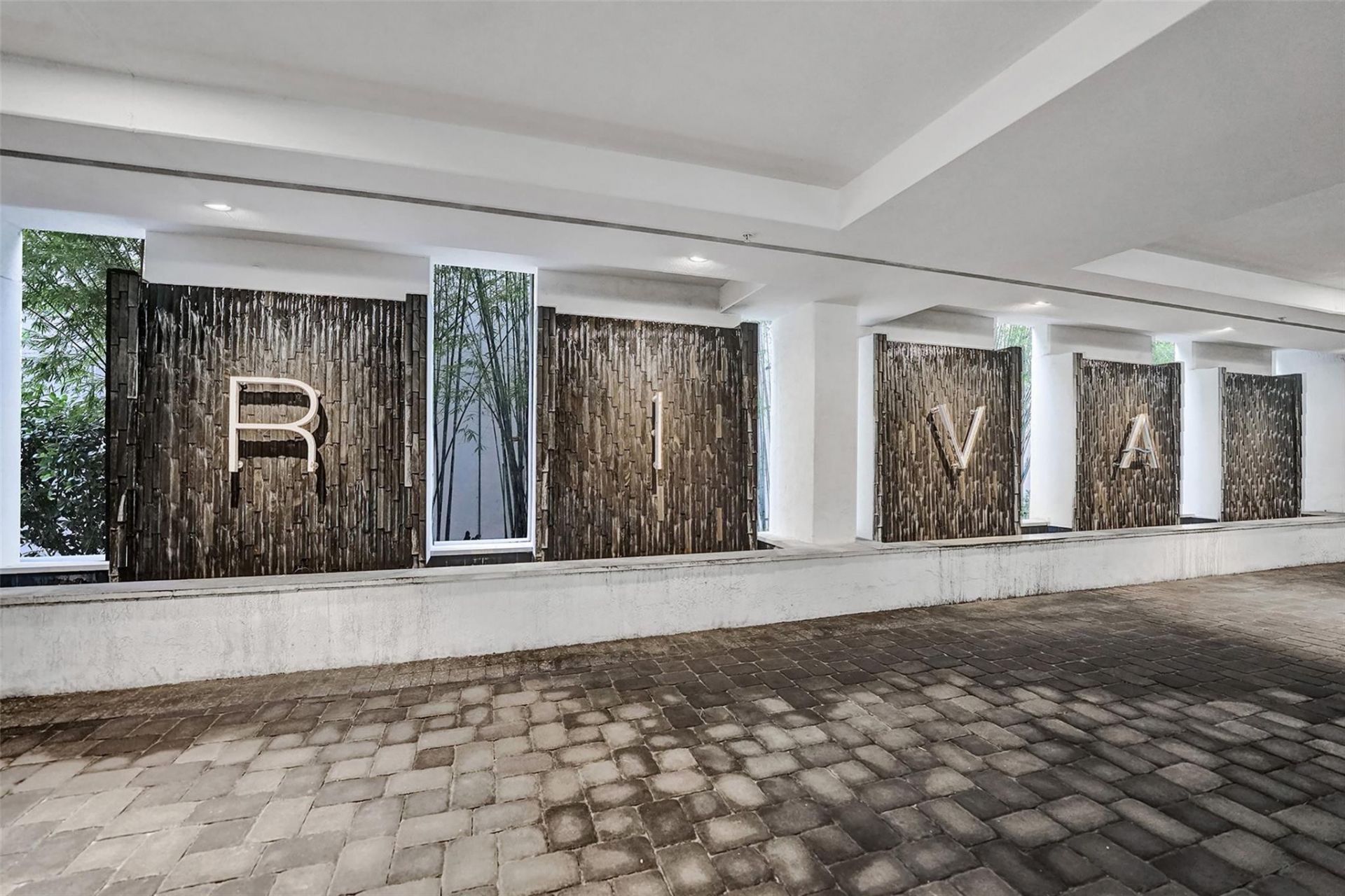 1180 N Federal Highway, Unit 1006, Fort Lauderdale, FL 33304 Photo