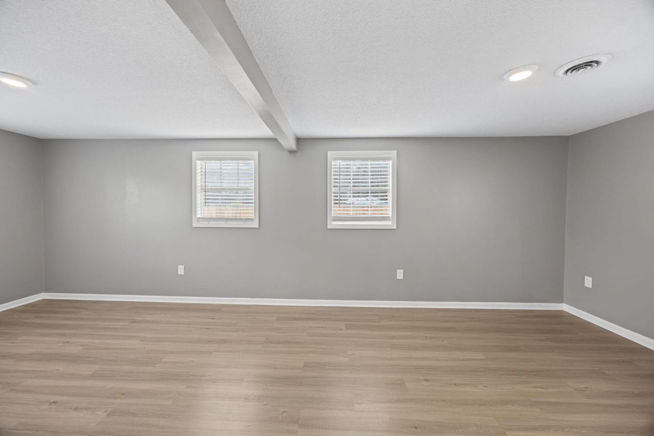 725 S Live Oak Drive Photo 12