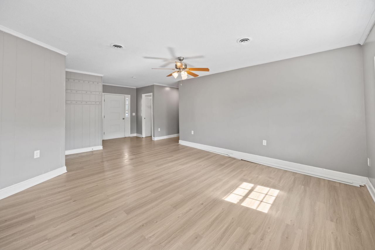 725 S Live Oak Drive Photo 20