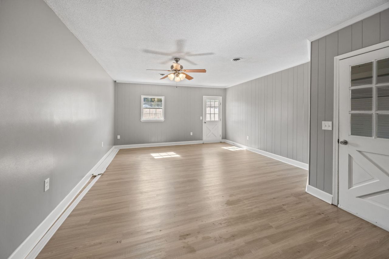 725 S Live Oak Drive Photo 21