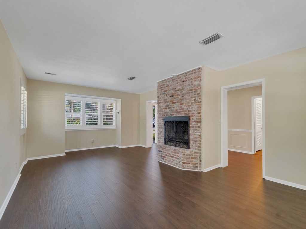 2155 Vero Beach Avenue, Vero Beach, FL 32960 Photo