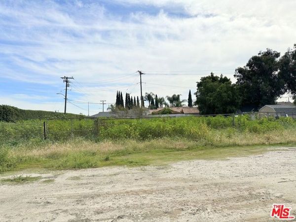 7700 Bangle Road, Downey, CA 90240