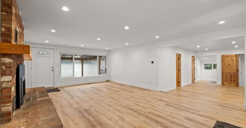 705 Eloise Avenue, South Lake Tahoe, CA 96150 Photo