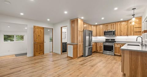 705 Eloise Avenue, South Lake Tahoe, CA 96150 Photo
