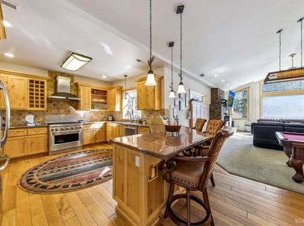 3390 Beaver Brae, South Lake Tahoe, CA 96150 Photo