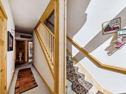 3390 Beaver Brae, South Lake Tahoe, CA 96150 Photo