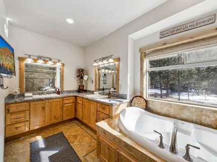 3390 Beaver Brae, South Lake Tahoe, CA 96150 Photo