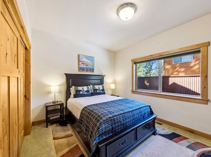 3390 Beaver Brae, South Lake Tahoe, CA 96150 Photo