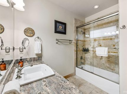 3390 Beaver Brae, South Lake Tahoe, CA 96150 Photo