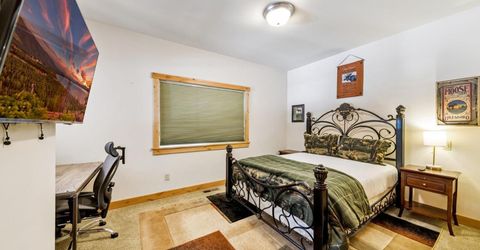 3390 Beaver Brae, South Lake Tahoe, CA 96150 Photo