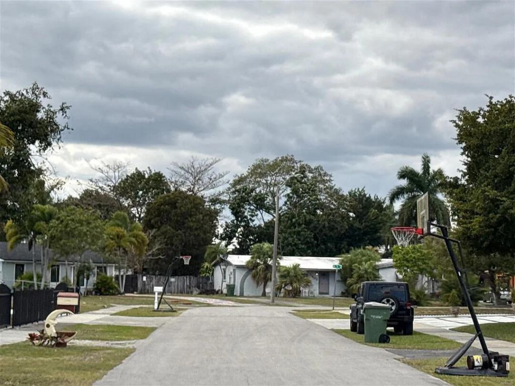 420 NW 16th Street, Other, FL 33030 Photo