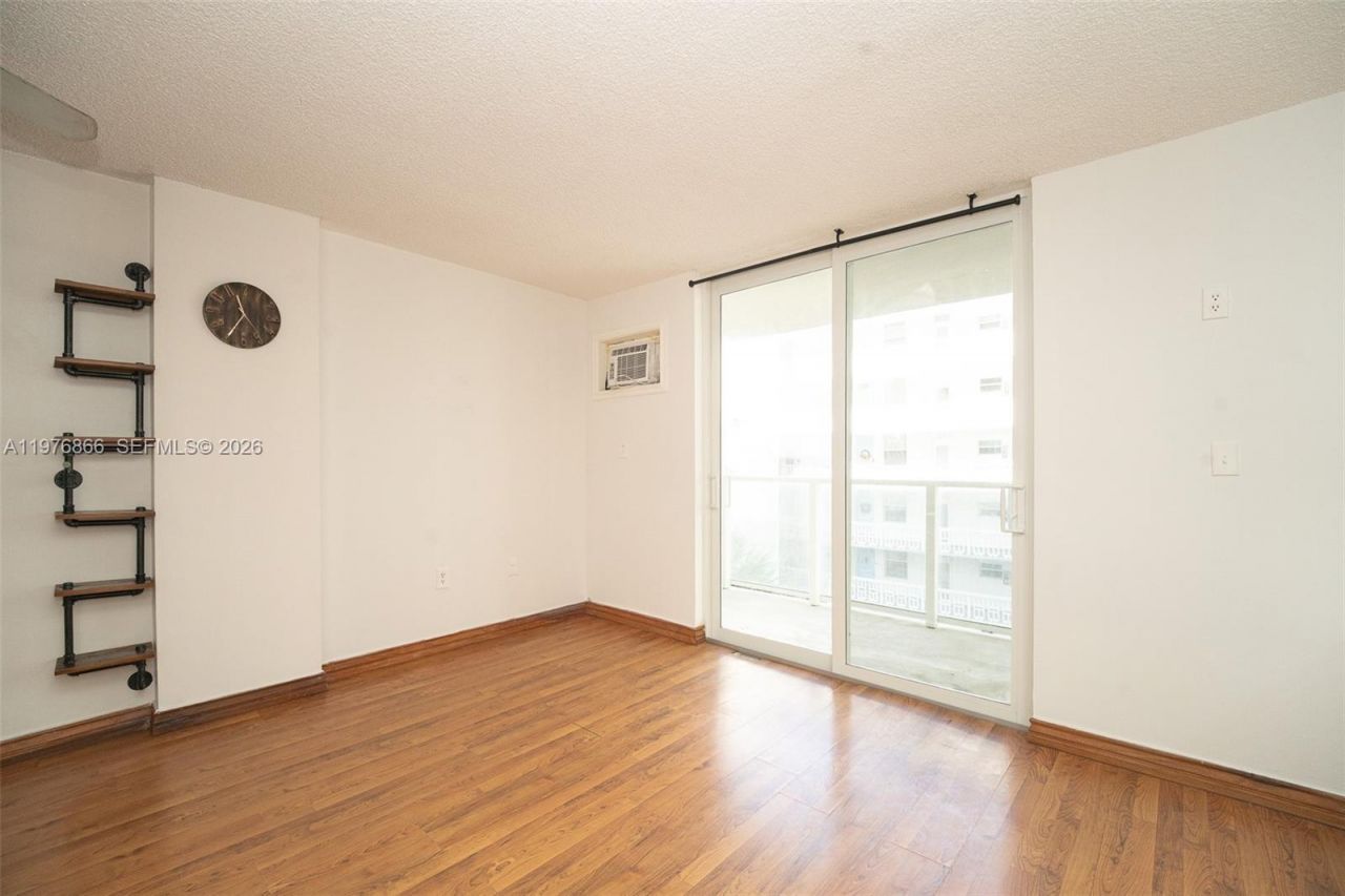 1750 James Ave, Unit 4J, Miami Beach, FL 33139 Photo