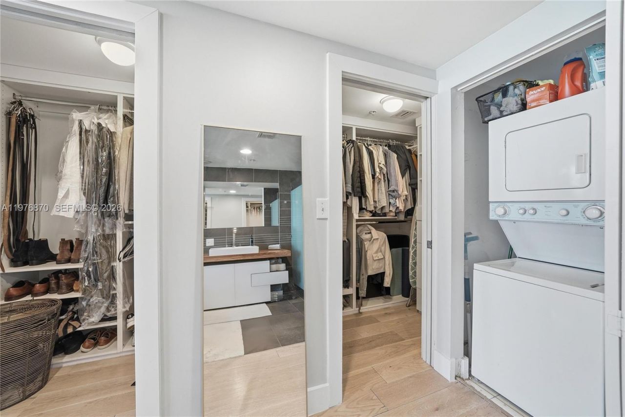 2155 Washington Ct, Unit 507, Miami Beach, FL 33139 Photo