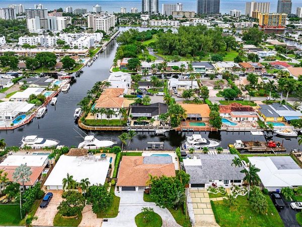 1250 NE 27th Terrace, Pompano Beach, FL 33062
