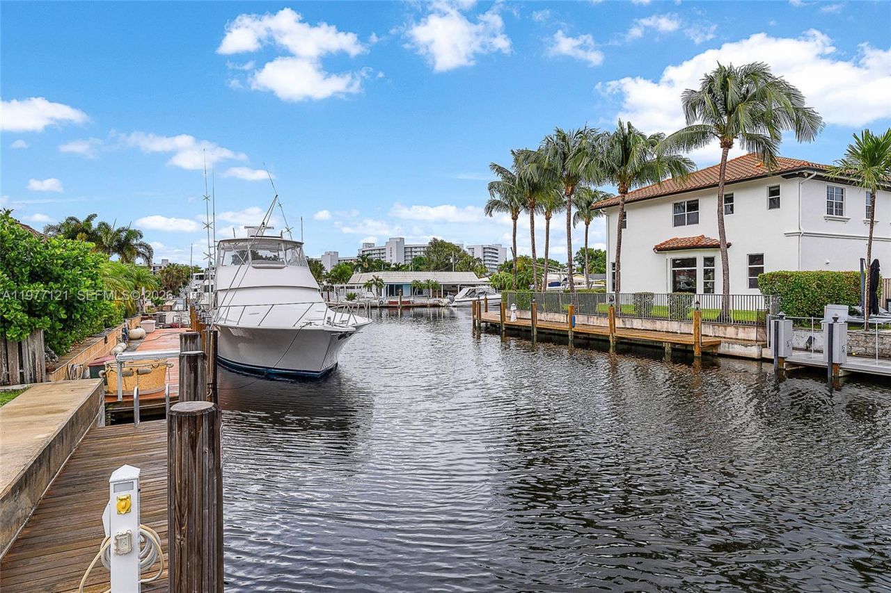 1250 NE 27th Terrace, Pompano Beach, FL 33062 Photo