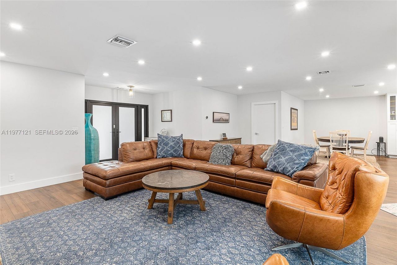 1250 NE 27th Terrace, Pompano Beach, FL 33062 Photo