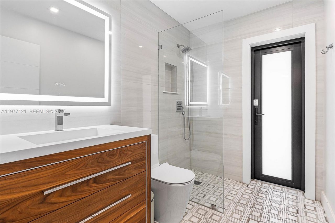 1250 NE 27th Terrace, Pompano Beach, FL 33062 Photo