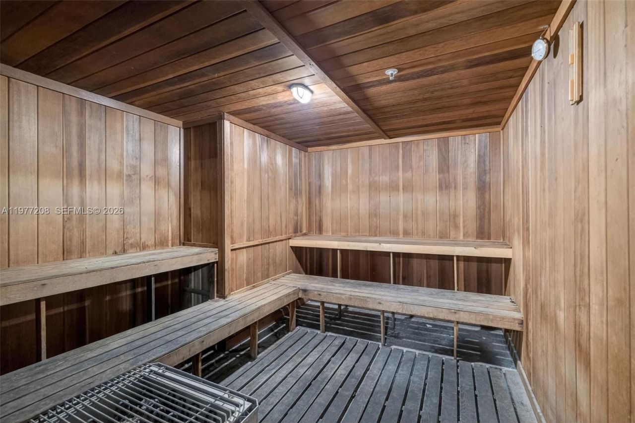 2655 Collins Ave, Unit 1407, Miami Beach, FL 33140 Photo