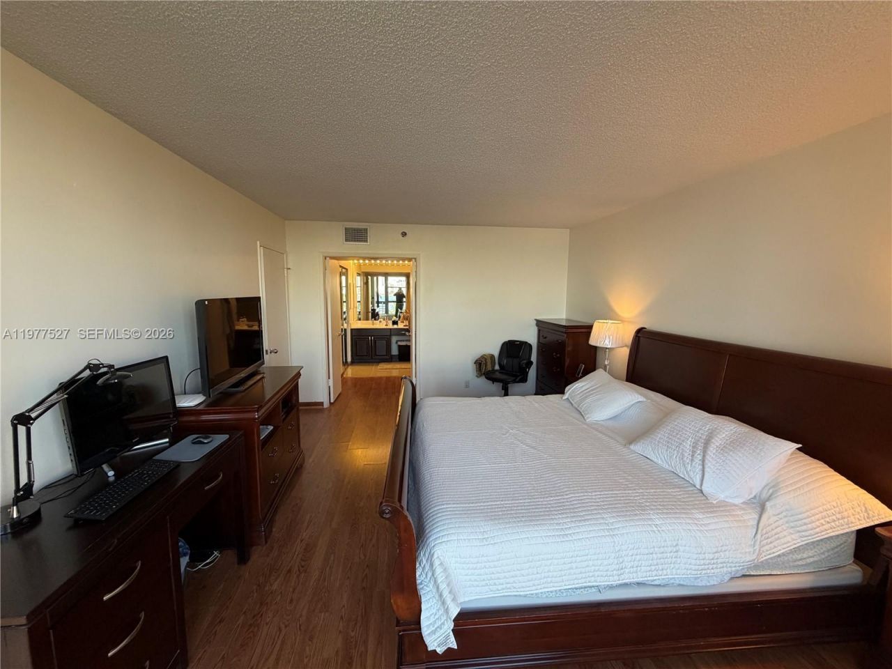 3600 Mystic Pointe Dr , Unit 615, Aventura, FL 33180 Photo